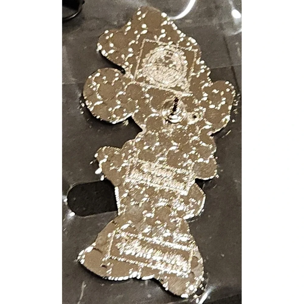 Disney Disneyland Paris Minnie Mouse Rainbow Pride Enamel Trading Pin‎ Silver OE